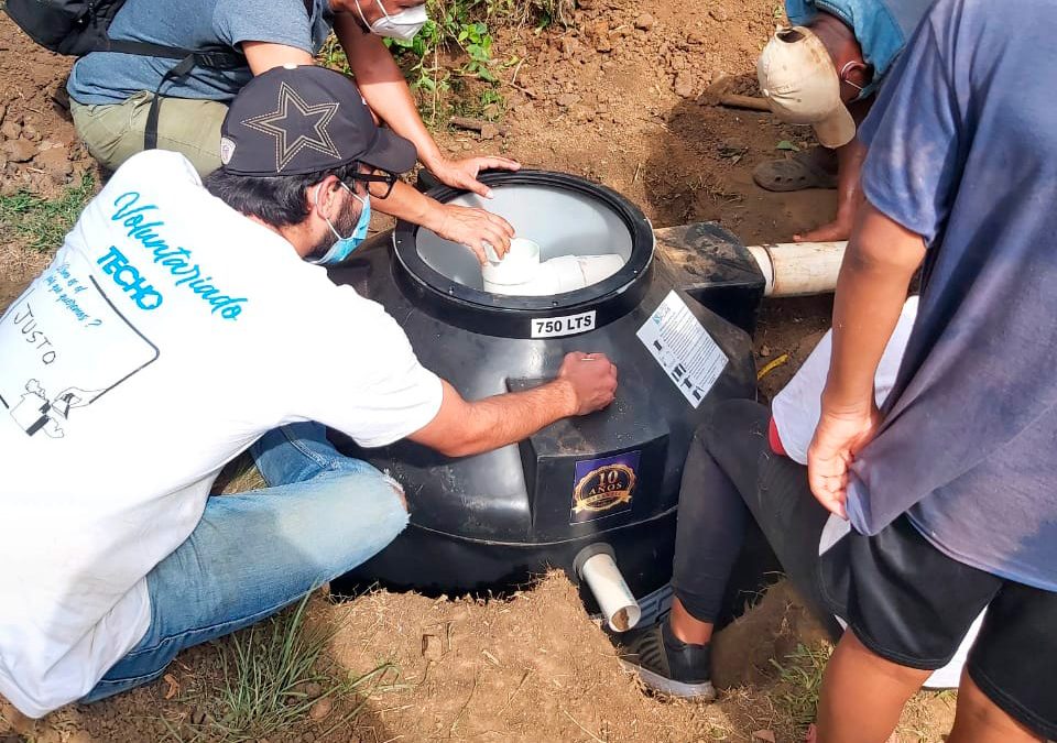 Nuevo sistema de recolección de agua en viviendas de Techo Panamá