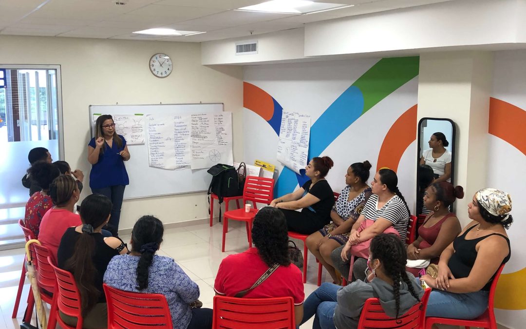 Disciplina positiva para padres en Mejorando Mi Comunidad