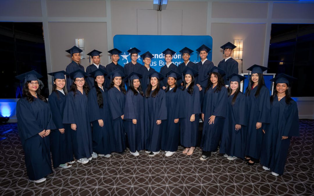 Graduación de Becados de los programas Becas Sus Buenos Vecinos a la Excelencia y Beca Mi Buen Vecino