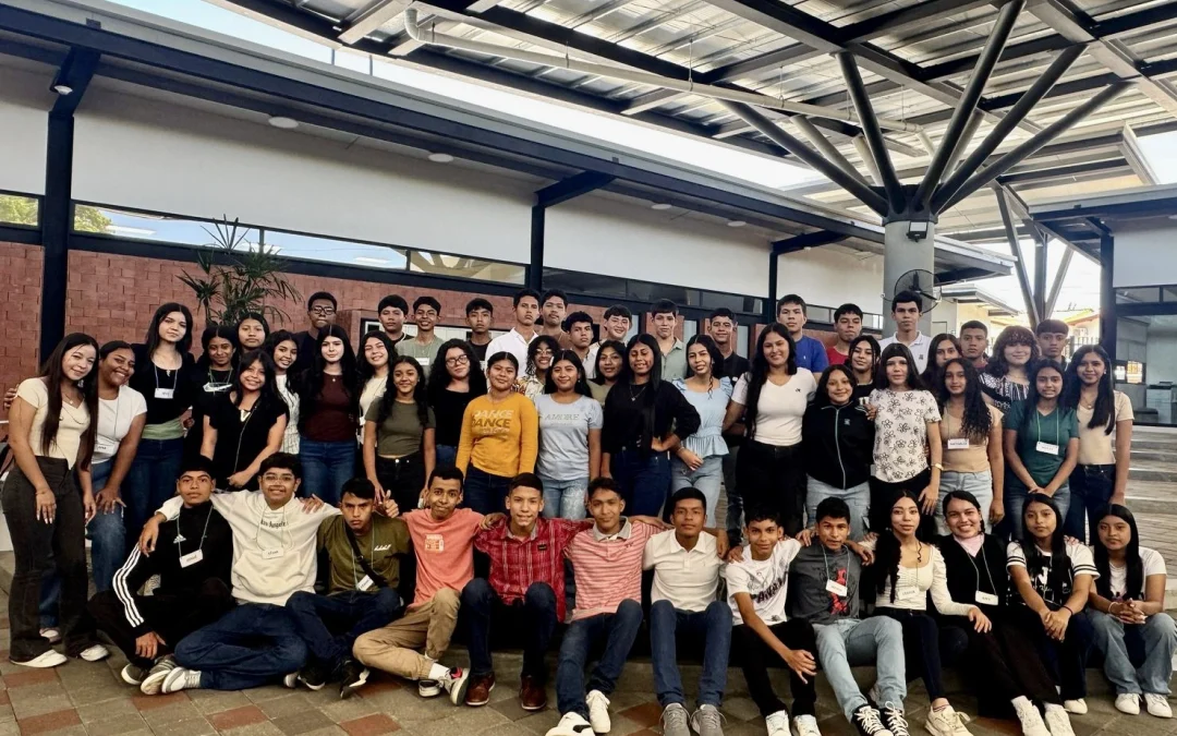 Bienvenida a los nuevos Becados ¡Supérate! FSBV