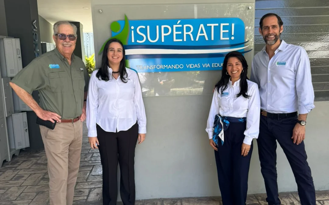 Estrechando lazos con el Programa Empresarial ¡Supérate!