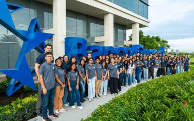 Becados de ¡Supérate! Fundación BG visitan el Centro Operativo Banco General